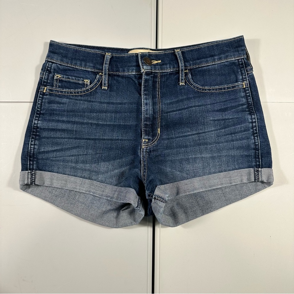 Hollister Co short-Short highrise jean shorts size 26 waist women’s